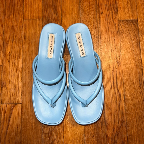 Chelsea & Violet Platform Sandals - Picture 2 of 6